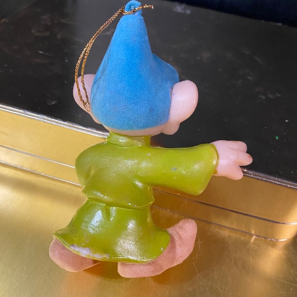 WALT DISNEY VINTAGE SNOW WHITE & SEVEN DWARFS DOPEY CHRISTMAS ORNAMENT FLOCKED - Picture 6 of 11